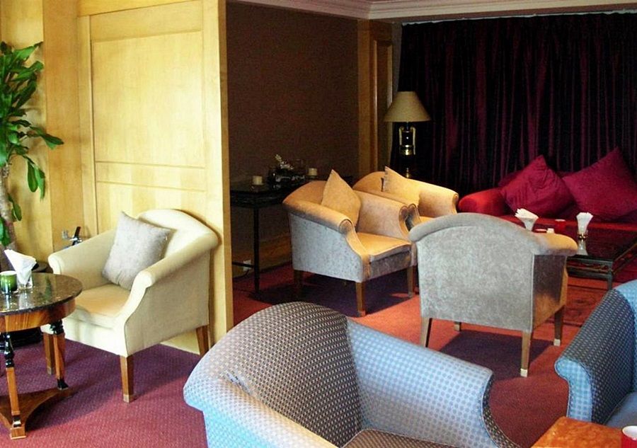 Grand Coloane Resort Macao Exterior foto The interior of a suite at the hotel