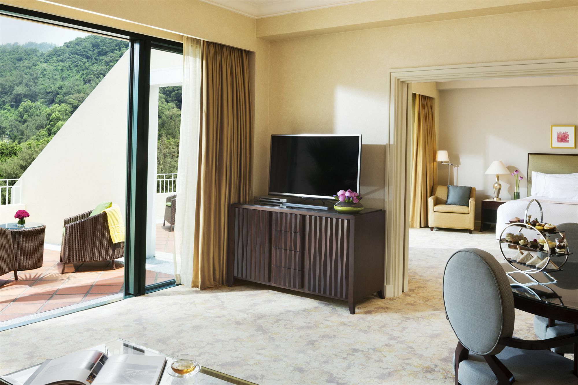 Grand Coloane Resort Macao Exterior foto A television set